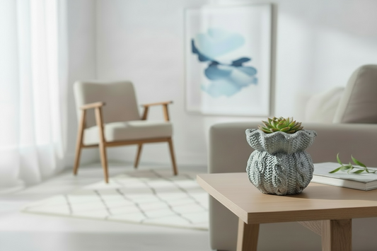 Mist Ruffle Knit Planter