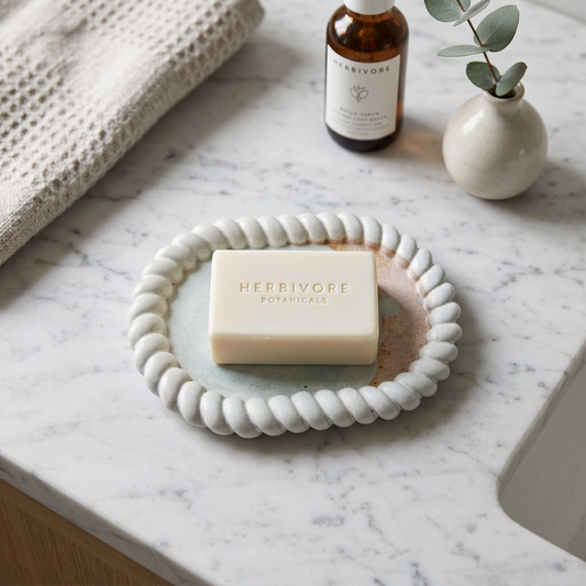 Minterra Tray Oval Woven – product view 2 of a handmade concrete tray
