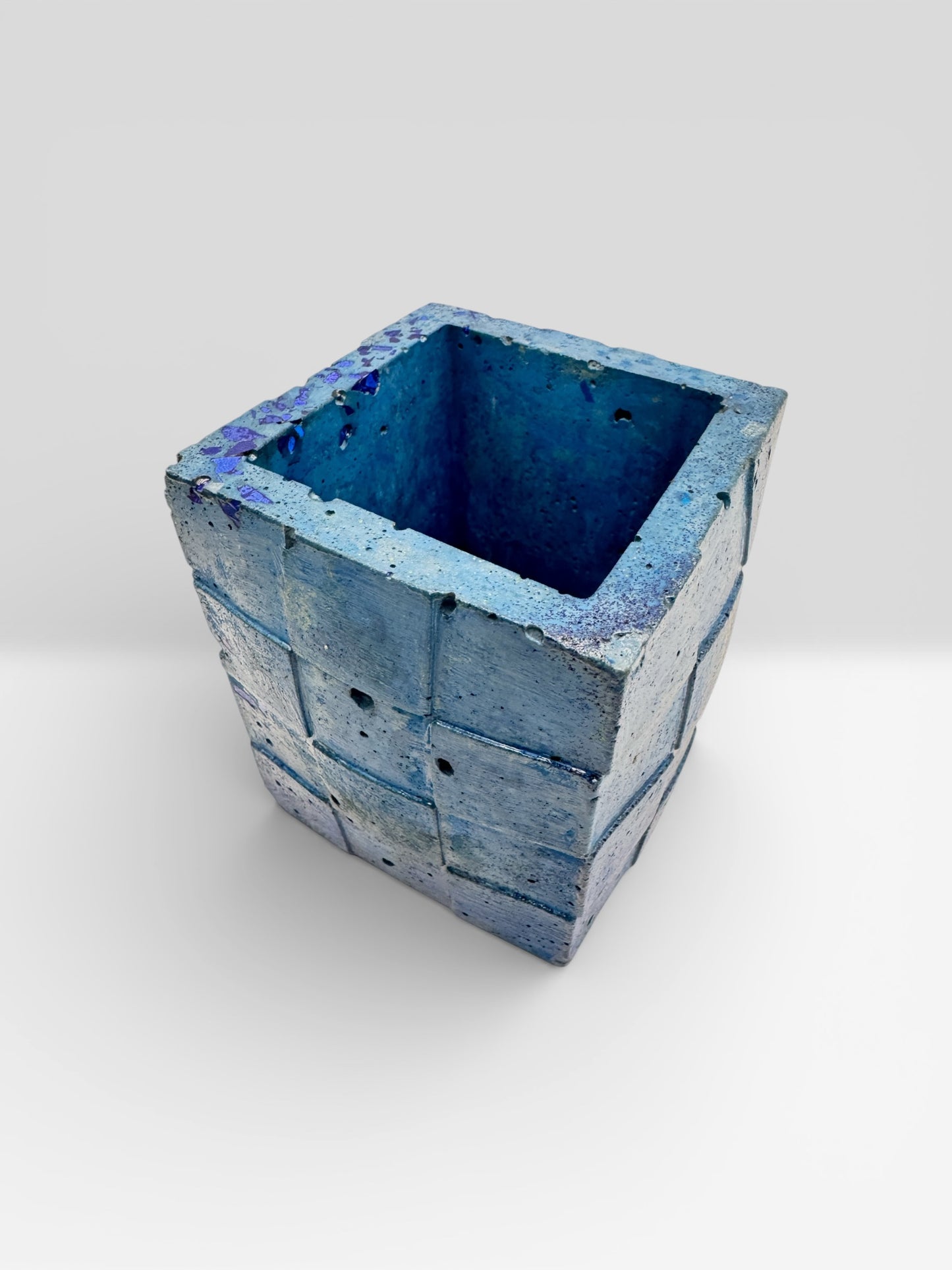 Sky Cobble Block Planter