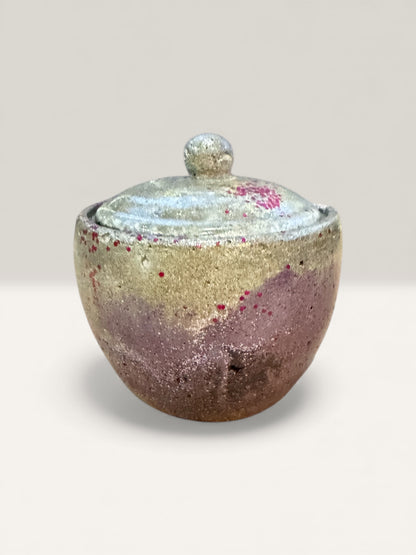 Concrete jar with lid for jewelry storage