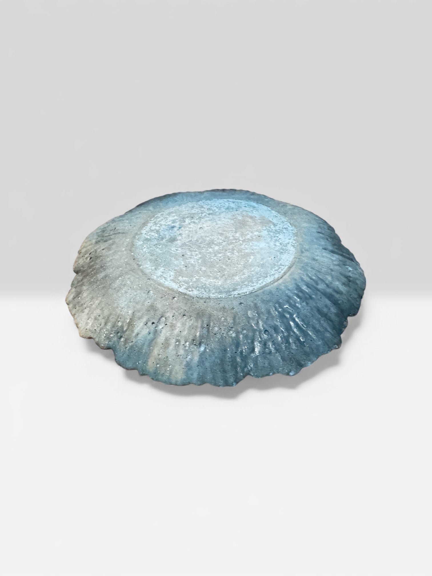 Minimal concrete tray with coastal finish